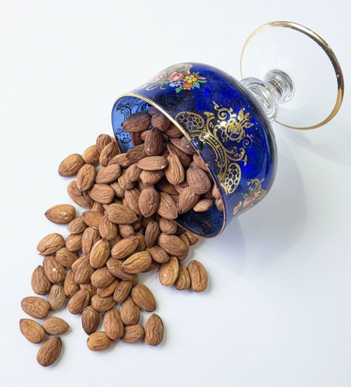 <h2>Shahroudi 7 almonds</h2>